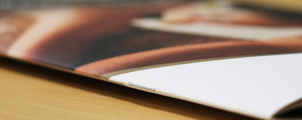 brochures piquées
